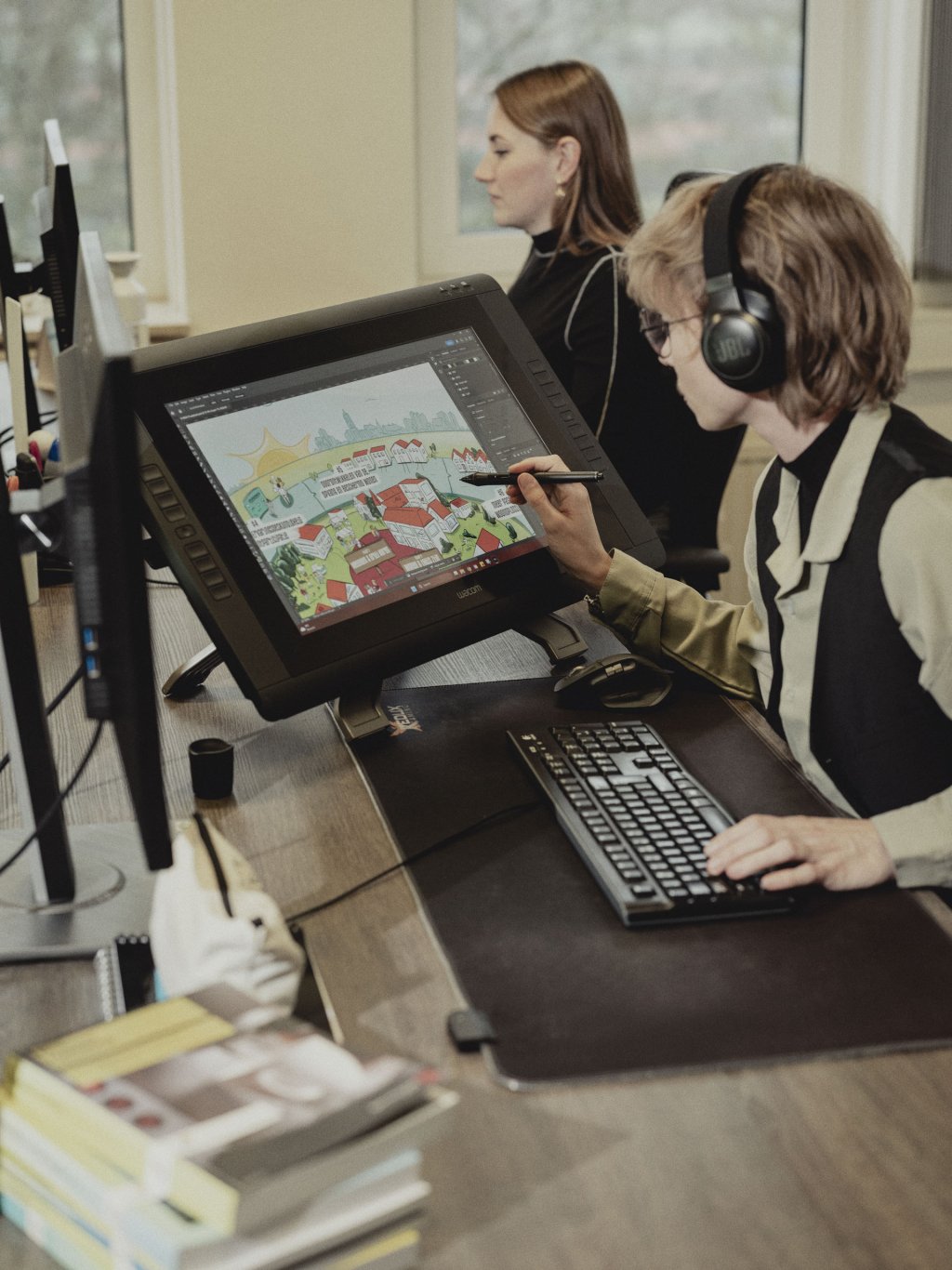 appart-designer-werkt-aan-een-digitale-illustratie.jpg